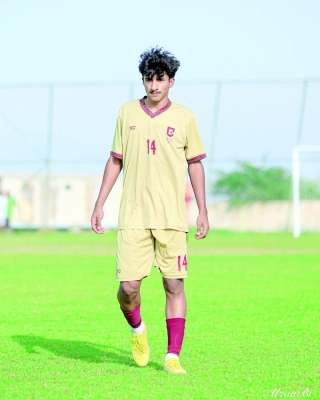 الفهدي يكتب قصة تألقه: لقب مع نادي إزكي وبوابة منتخب الشباب