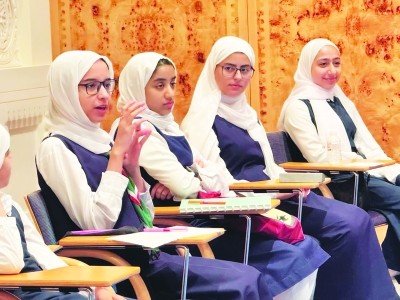 محاضرة توعوية تسلط الضوء على جرائم الفضاء الرقمي والوقاية منها