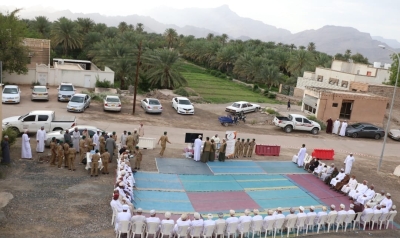 سلطنة عُمان – ملتقى بهلاء مع كبار السن يعزز قيم الولاء ويوطد الروابط الإنسانية