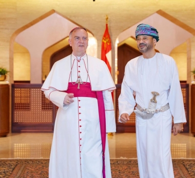 سلطنة عُمان – وزير الخارجية يستعرض مع سفير الفاتيكان الجهود الرامية إلى ترسيخ التسامح والتعايش