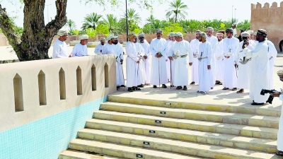 "إرث وحضارة" ... ندوة تعكس عمق السمت العُماني وهويته الحضارية بالكامل والوافي