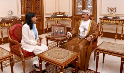سلطنة عُمان – وزير المكتب السلطاني يستقبل وزير الخارجية الكندي وسفير النمسا