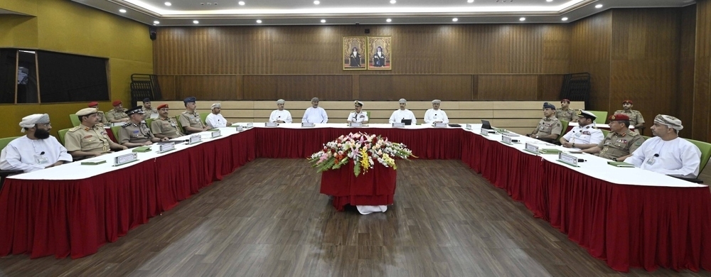 البرنامج الموازي بكلية الدفاع الوطني يوصي بتعزيز المهارات والقدرات القيادية