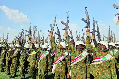 كيف يمكن وقف تدفق السلاح والأموال التي تغذي الحرب في السودان؟