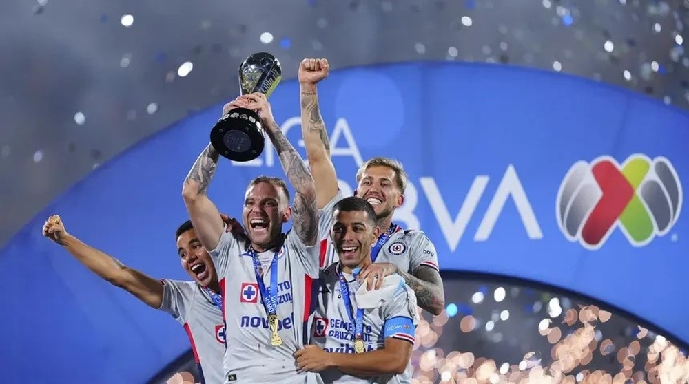 تتويج كروز أزول بطلًا للدوري المكسيكي على حساب بوماس أونام