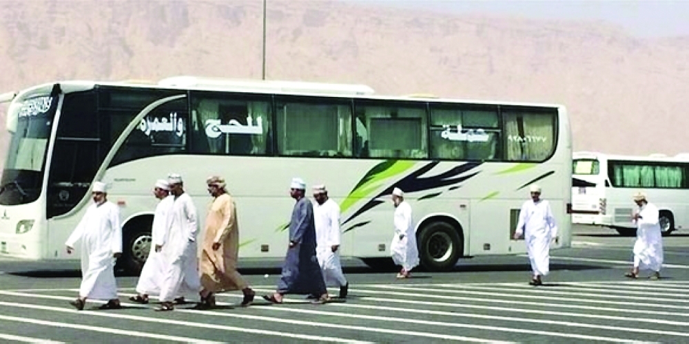 أفواج الحجاج العُمانيين تبدأ العودة إلى أرض الوطن بعد أداء مناسك الحج