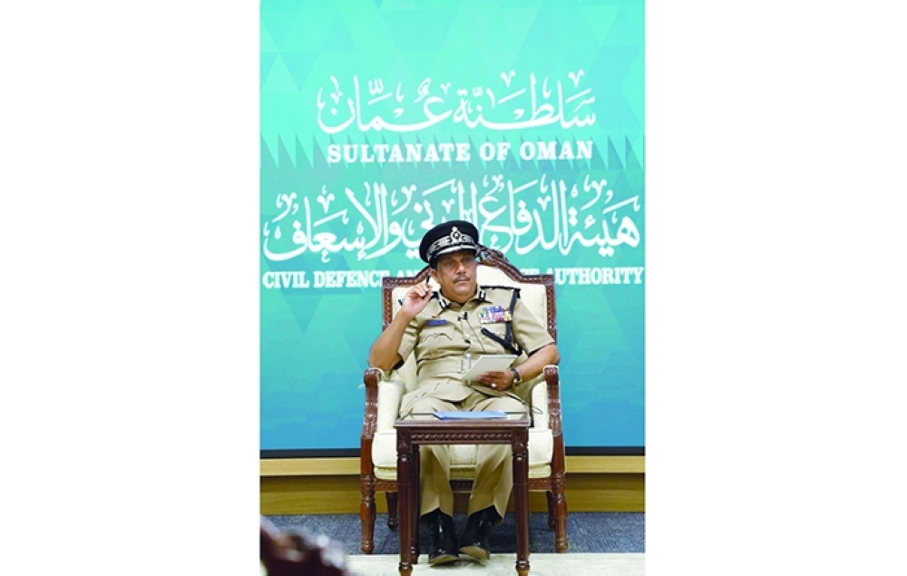 رئاسة هيئة الدفاع المدني تستعرض سير العمل والخطط التنفيذية