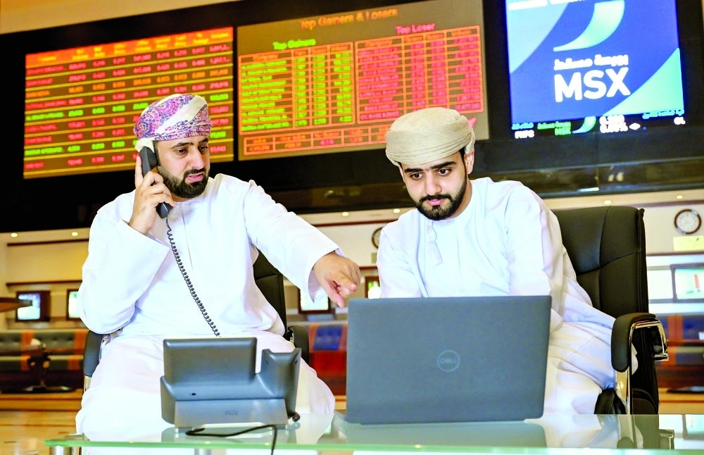 بورصة مسقط تحافظ على تداولاتها فوق مليار ريال للشهر الرابع على التوالي