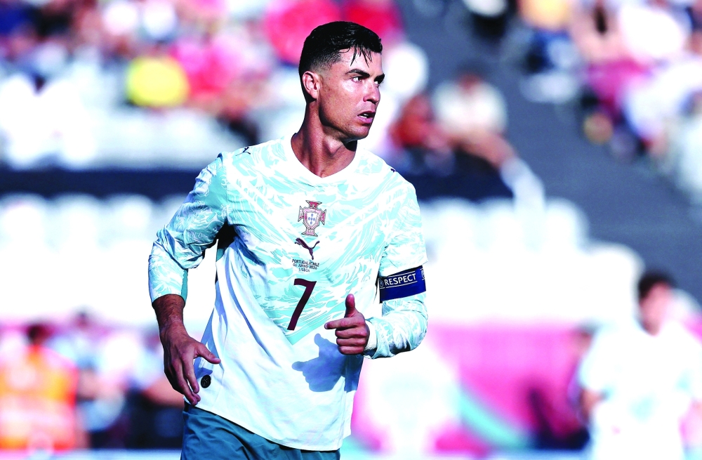 حلم الجيل الذهبي يغُري رونالدو لكتابة تاريخ جديد في  كأس الع