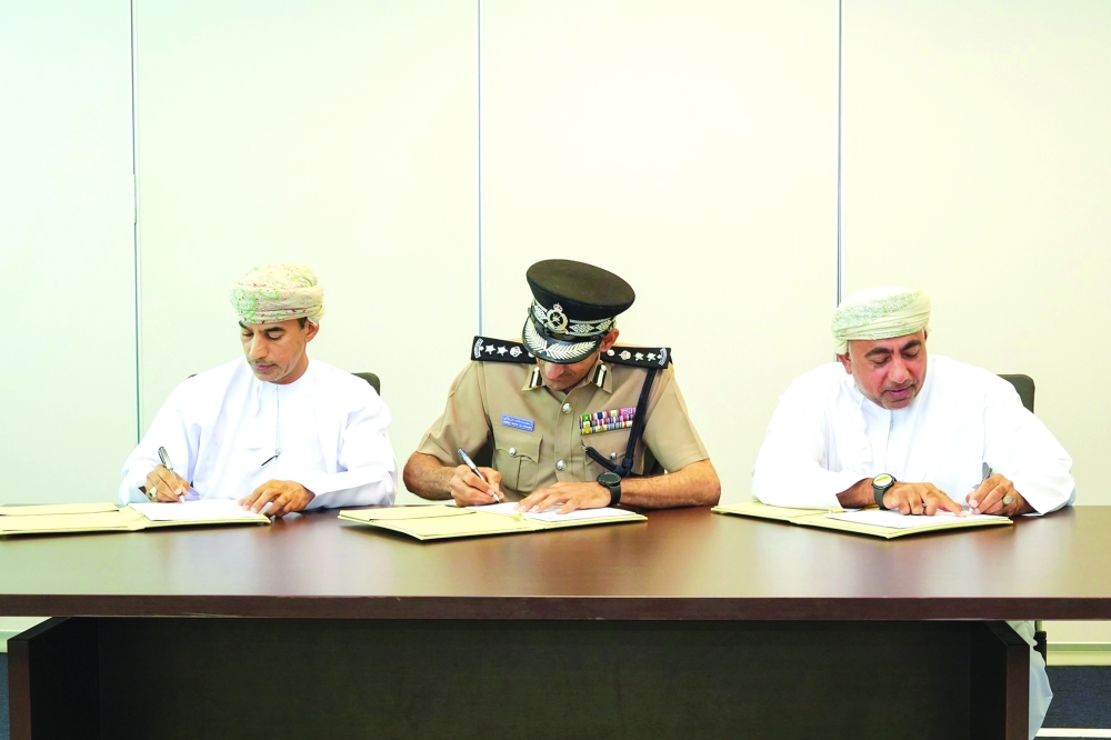 انتقال تشغيل محطة الإنقاذ البحري إلى هيئة الدفاع المدني والإ