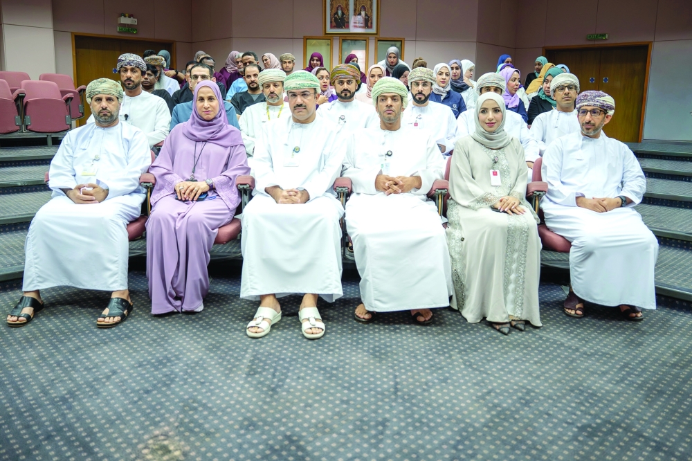 تكريم المساهمين في نجاح برنامج زراعة الكبد بالمستشفى السلطان