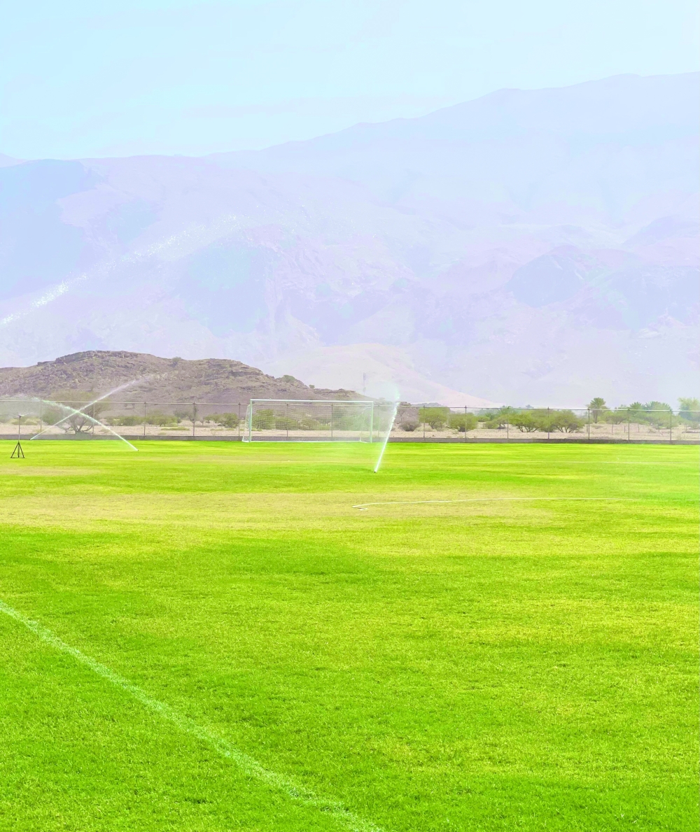 الافتتاح التجريبي للملعب المعشب الطبيعي بسيح المعا