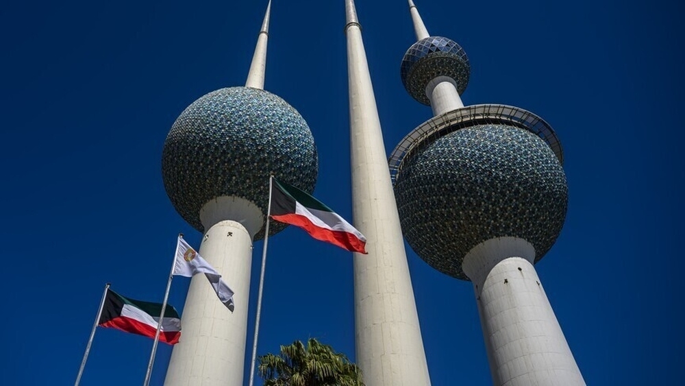 الكويت تتصدى لأهداف جوية معادية