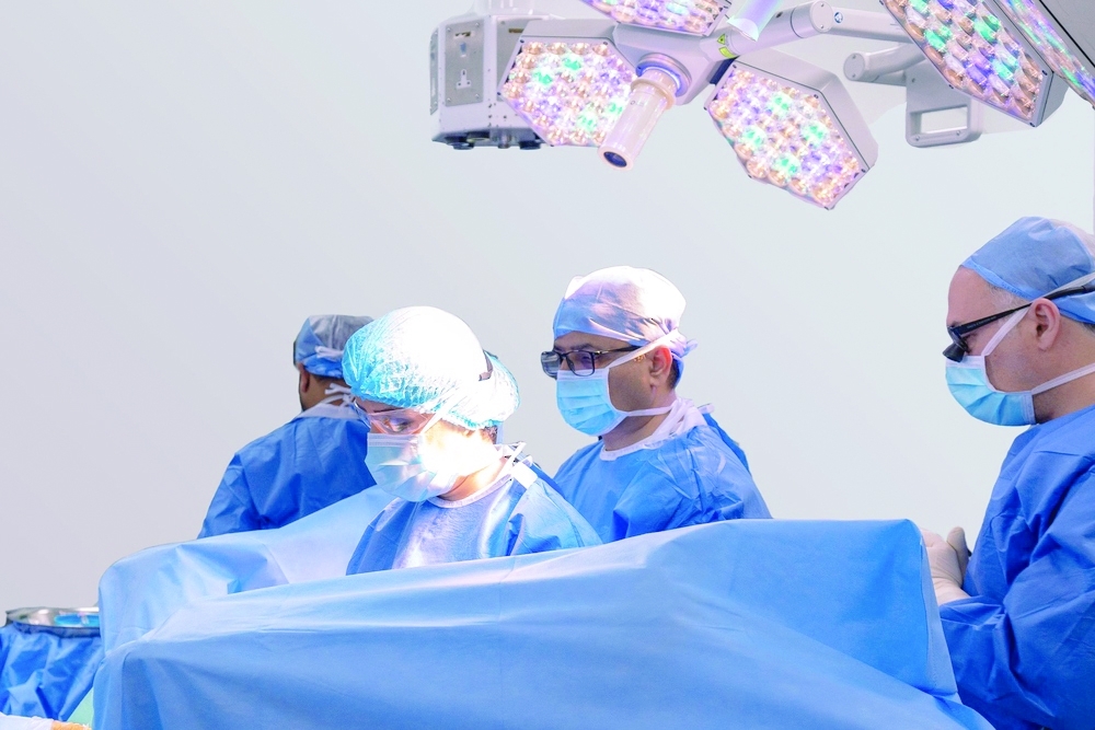 نجاح أول عملية لزراعة جهاز التحكم البولي الاصطناعي