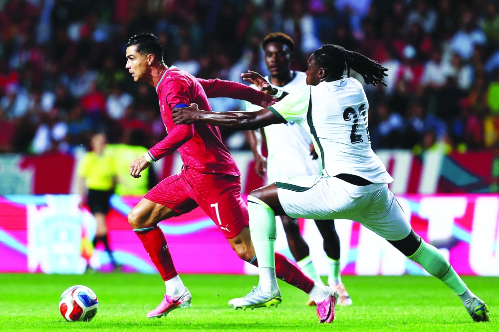 البرتغال تهزم نيجيريا وديا رغم الأداء الباهت لرونا