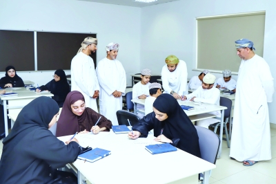 سلطنة عُمان – بدء البرنامج الصيفي للطلبة الموهوبين في شمال الباطنة ومسندم سلطنة عُمان – بدء البرنامج الصيفي للطلبة الموهوبين في شمال الباطنة ومسندم