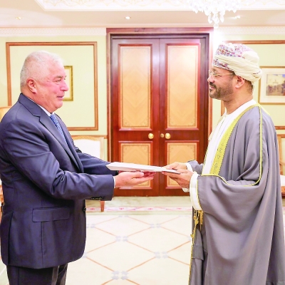 سلطنة عُمان – وزير الخارجية يتسلم نسخة من أوراق اعتماد سفير طاجيكستان سلطنة عُمان – وزير الخارجية يتسلم نسخة من أوراق اعتماد سفير طاجيكستان