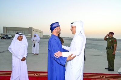 سلطنة عُمان – وزير الخارجية يستقبل رئيس مجلس الوزراء ووزير الخارجية القطري