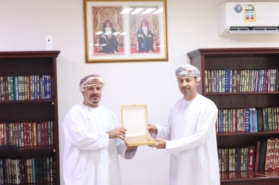 سلطنة عُمان – تكريم المدربين والرعاة لبرنامج “صيف جنوب الباطنة”. سلطنة عُمان – تكريم المدربين والرعاة لبرنامج “صيف جنوب الباطنة”.