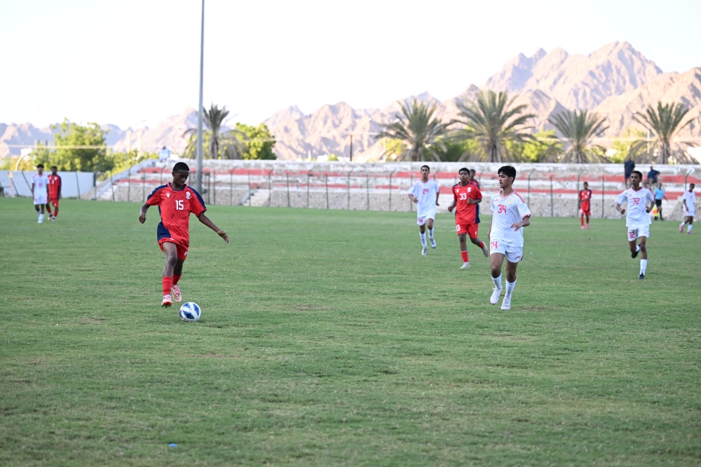 من لقاء نادي عمان أمام مسقط في الدوري ..    تصوير: خلفان الرزيقي