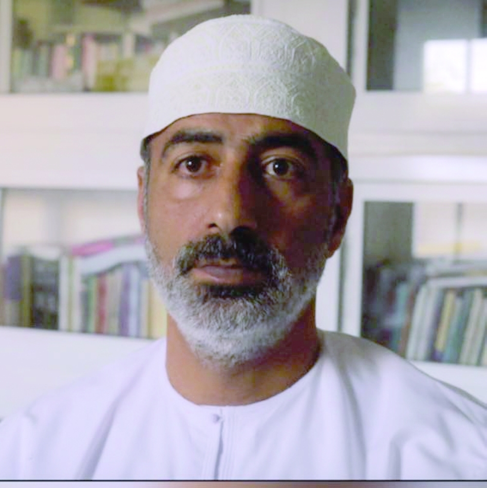 ترسيم الحدود الشعرية العربية