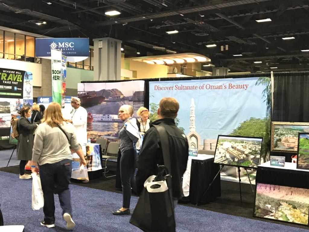 جـناحُ-سـلطنةِ-عـُمان-الاجنحةَ-المشاركة-في-معرض-الـسفر-والـمغامـرات-الـسابـع-عشـر-الـمقامِ-في-مركـزِ-الـمعارض-والـمؤتـمرا