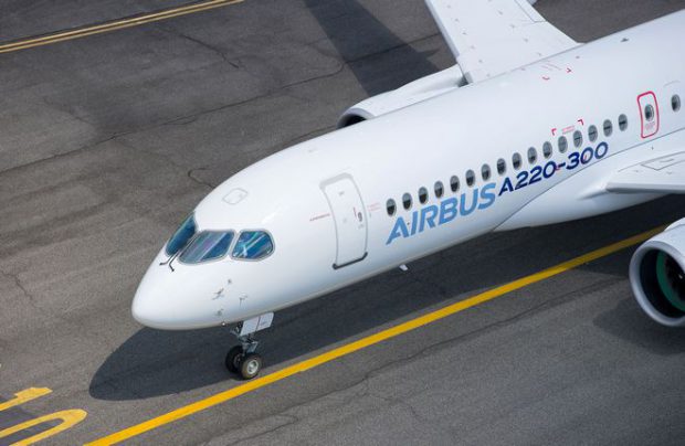 طائرة إيرباص 220- 300