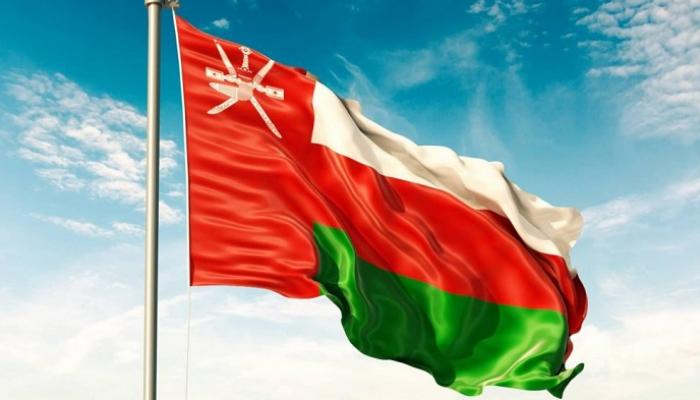 147-161819-oman-closes-money-exchanges-government-employees_700x400