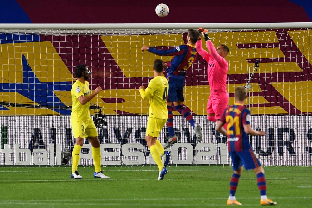 FBL-ESP-LIGA-BARCELONA-VILLARREAL