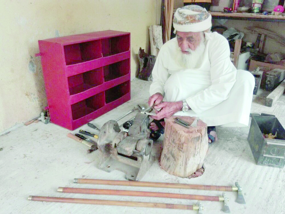 صناعة عصا الجزر تشتهر في نيابة ليما