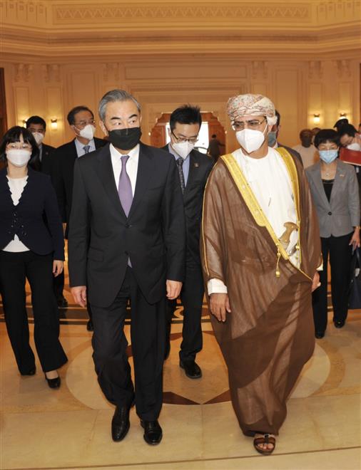 مغادرة-وزير-الخارجية-الصيني-٢٩-٣-٢٠٢١